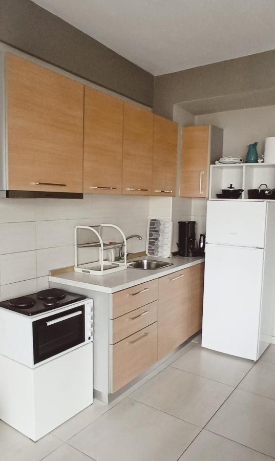 Sunny Street Apartment Tesalonika Bagian luar foto