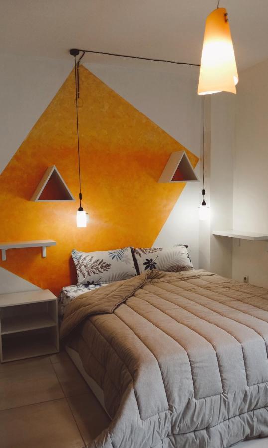 Sunny Street Apartment Tesalonika Bagian luar foto