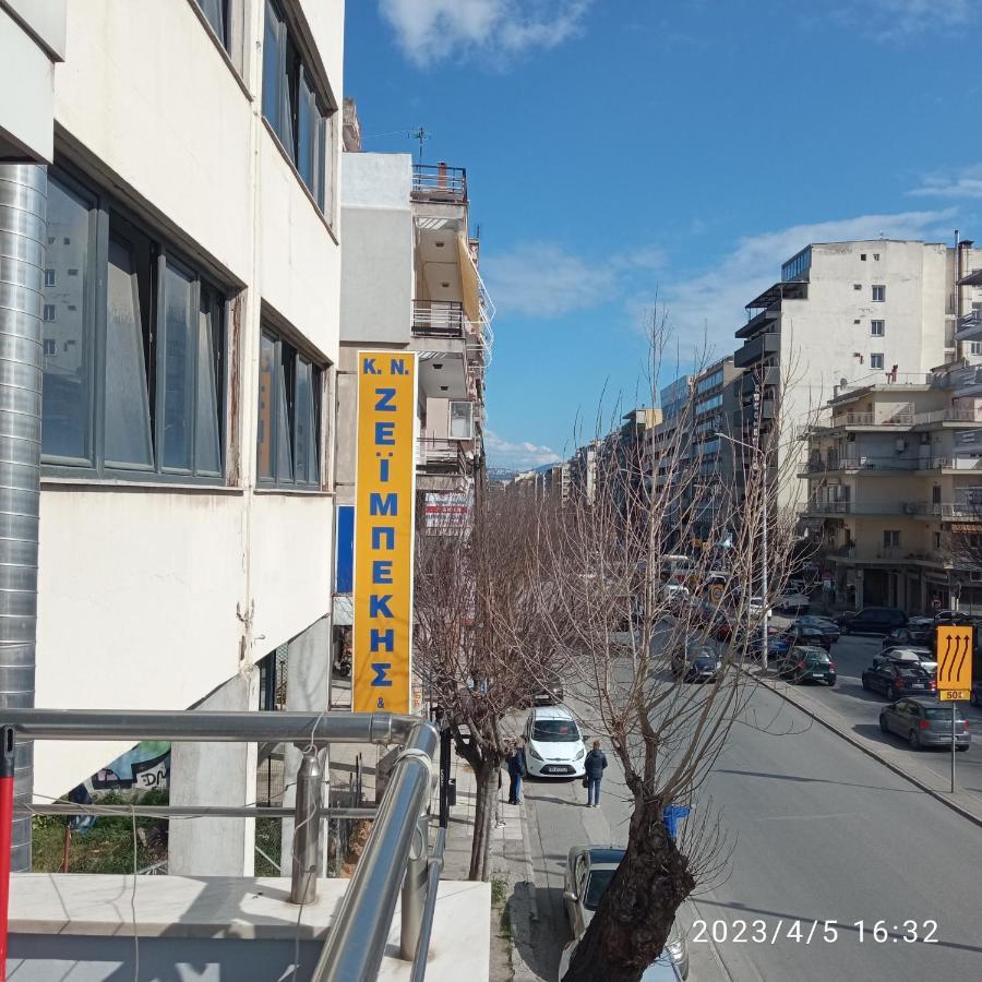 Sunny Street Apartment Tesalonika Bagian luar foto